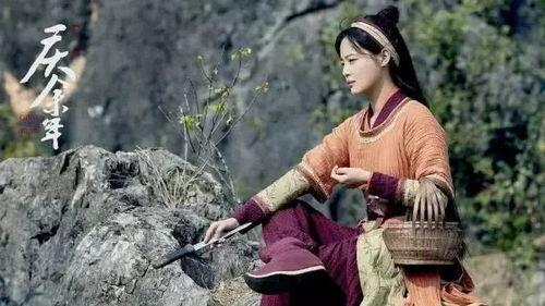 袁合荣冼手抬云木吃瓜,奇遇吃瓜记